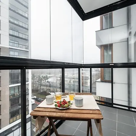 Ambershell Apartment